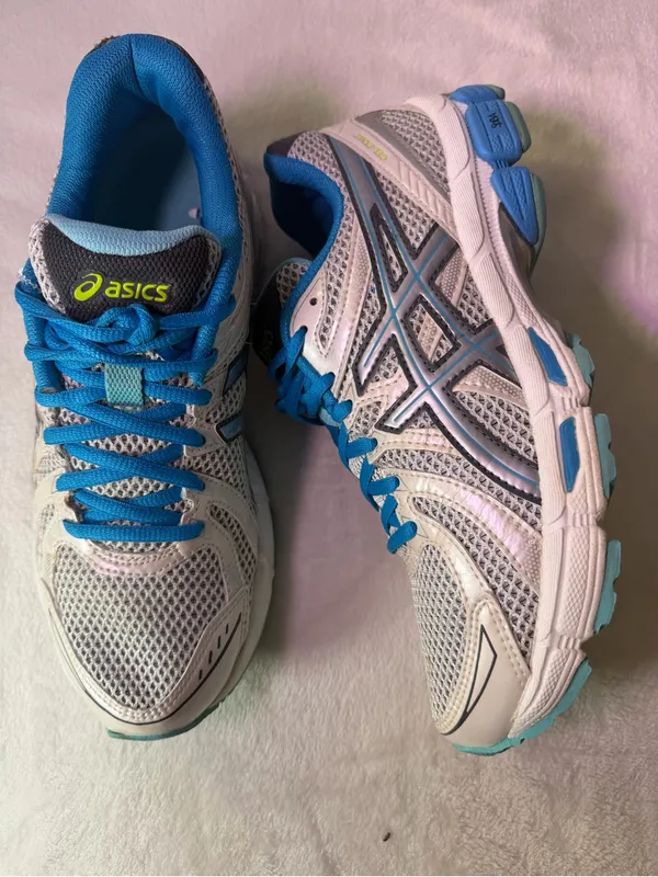 ASICS Women's White and Blue Athletic Running Shoe - Image 6