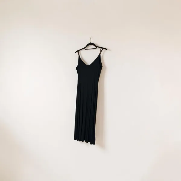 Lulus Black Double Front Slit V-Neck Midi Dress - Size Medium - Image 2