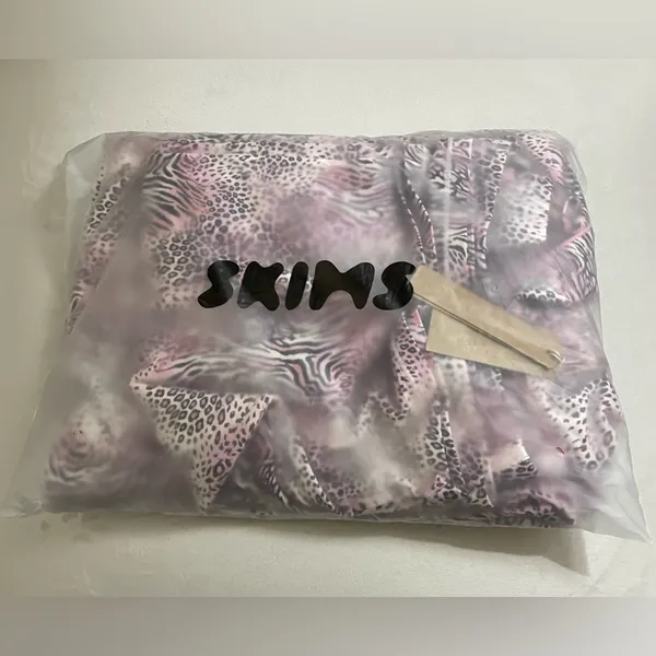 Skims NWT Long Sleep Pajamas SET Bloom Mini Multi Animal Size XS - Image 8