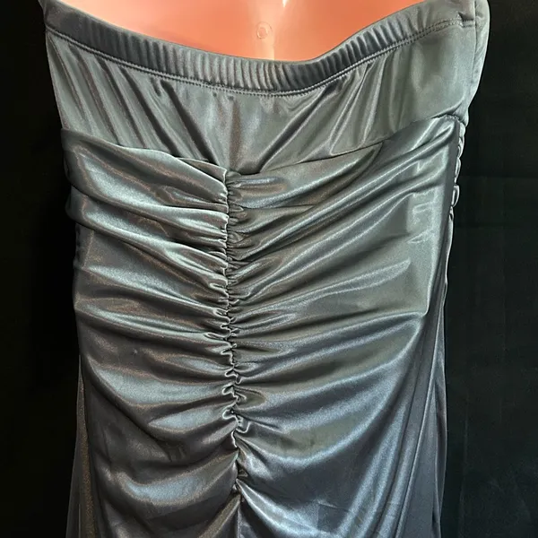 My Michelle Elegant Full Length Strapless Gray Evening Gown Prom Dress Size M - Image 9
