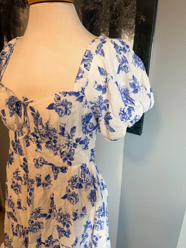 NWT Princess Polly Floral Dress - Image 2