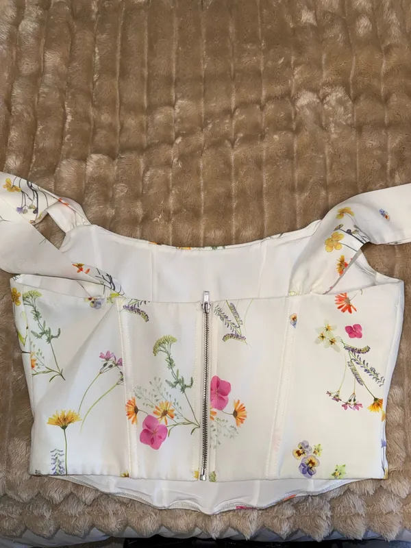 White Fox Crop Corset Boutique Top - Image 2