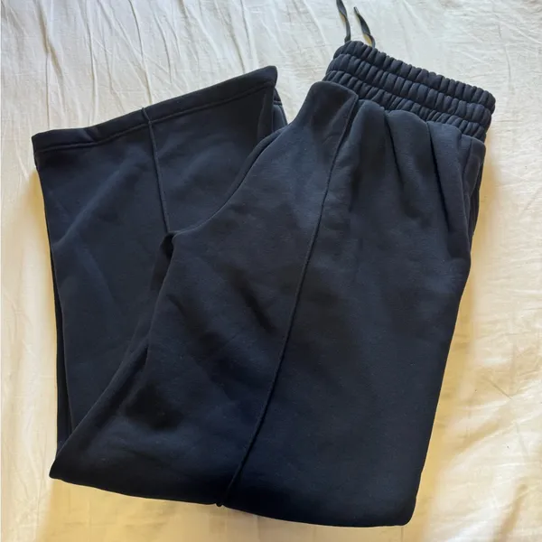 Blogilates Women's Travel Trouser High-Rise Wide Leg Sweatpants - Image 4