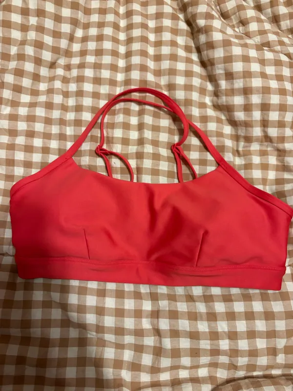 Alo Yoga Bra - Image 2