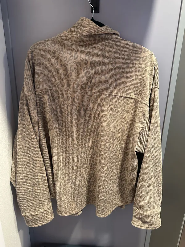 Wishlist Apparel Blouse Button-Up - Image 2
