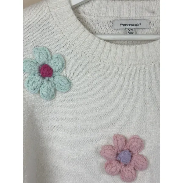 Francesca’s Sweater Size XS White Floral Crochet Flower Knit Pullover Crew Neck - Image 10