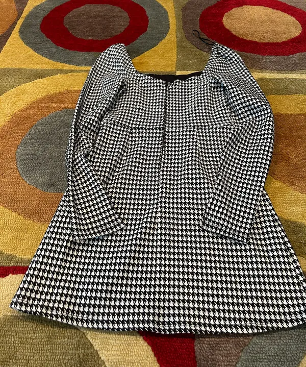Mi Ami Houndstooth Print Plaid Black and White Square Neck Dress Long Sleeve - Image 3