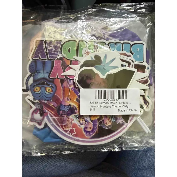 Gildan Mom of the K-Pop Birthday Girl Shirt Size M and Demon Hunters Balloon Decor Kit - Image 7