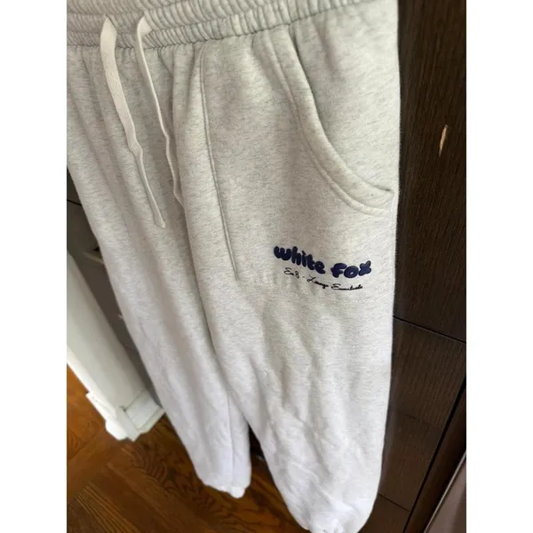 White Fox Boutique Offstage Sweatpants light grey women's medium - Image 2