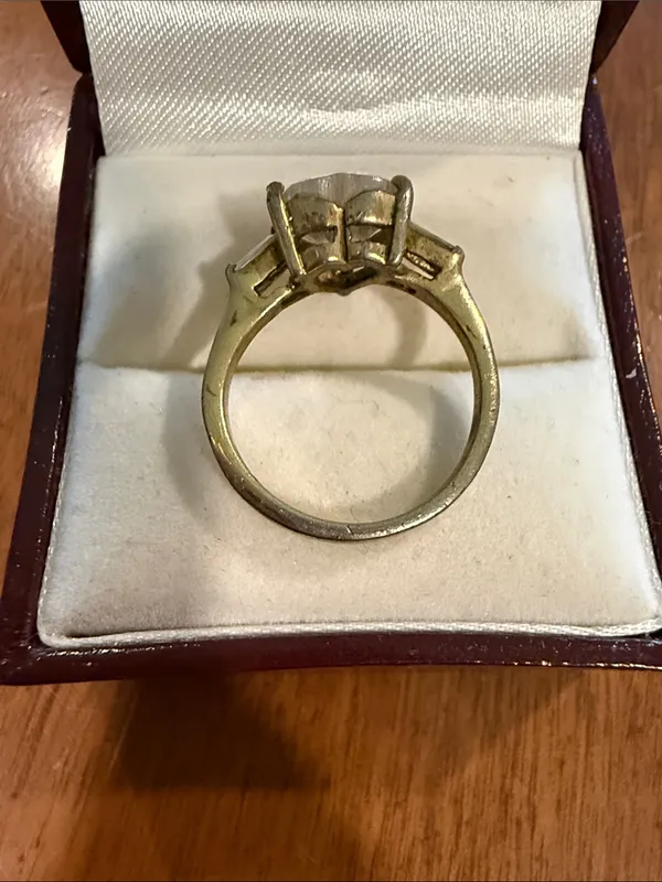 Vintage White Heart-Cut Crystal Ring - Women's Jewelry Size 5 - Image 7