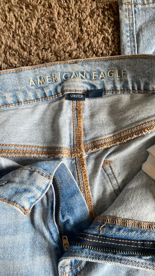 American Eagle Light Wash Jeans - Image 2