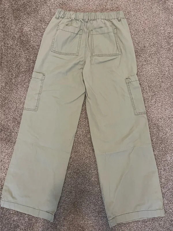 Kensie Light Olive Cargo Jeans - Image 2