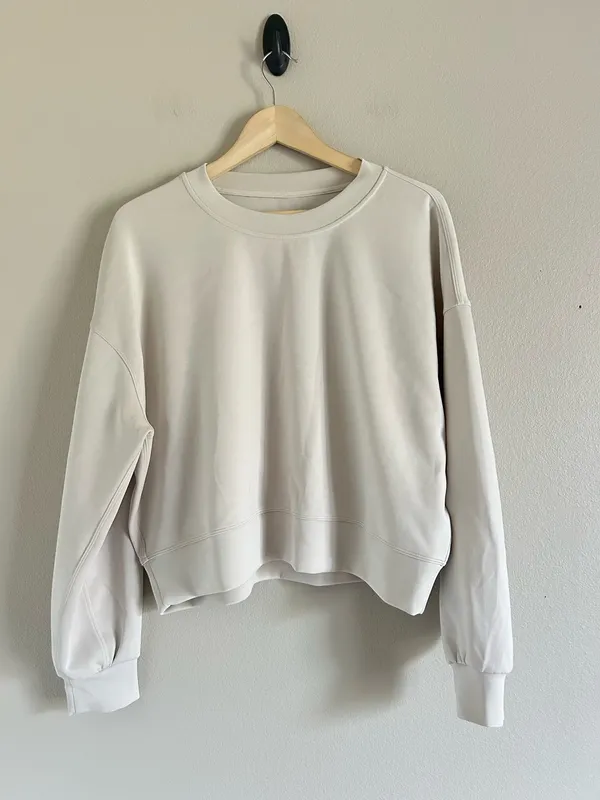Lululemon 10 Perfectly Oversized Cropped Crew Softstreme White Opal Sweatshirt - Image 2