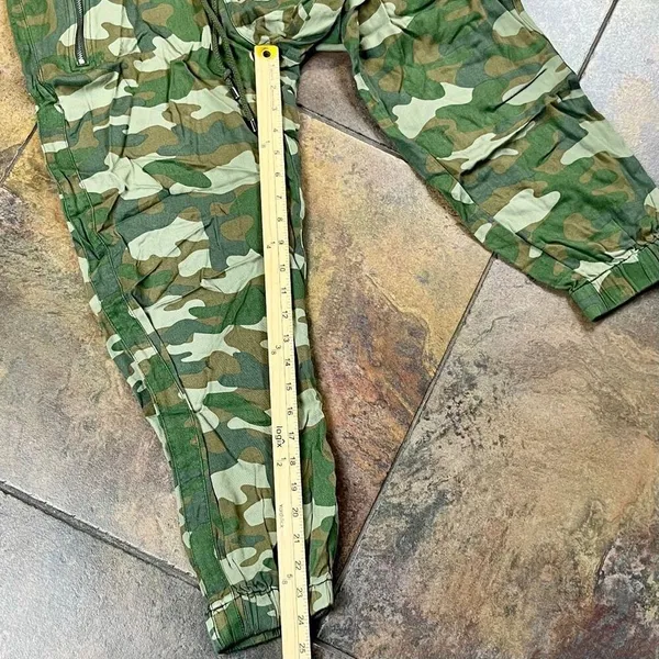 BCG Green Camouflage Utility Joggers Large - Image 4
