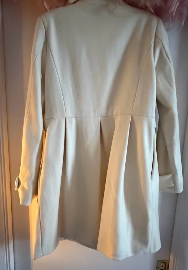 Cream off white old navy coat - Image 5