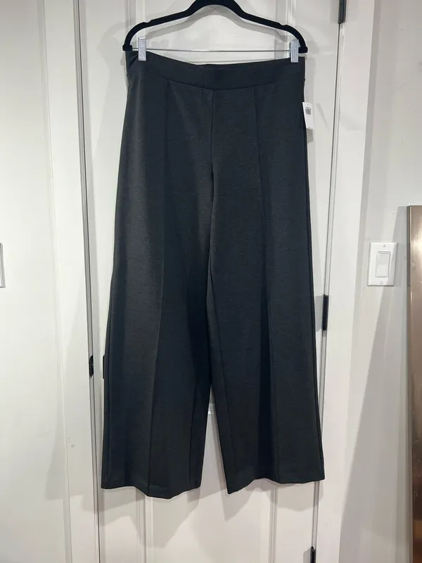 Old Navy High-Rise wide leg Stevie pants - Image 2