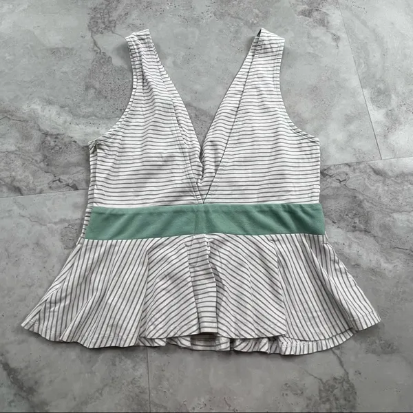 Hem &‎ Thread Gray and White Stripe Tank Top Size Large L - Image 2