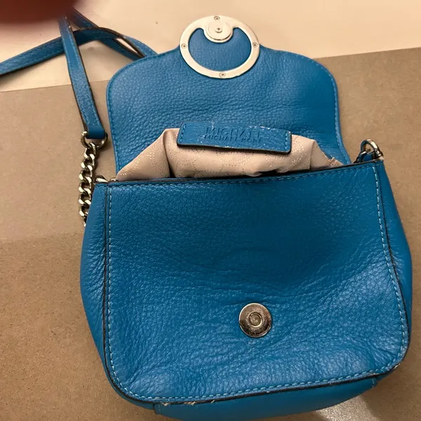 Michael Kors Teal Blue Pebbled Leather Crossbody with MK Medallion - Image 6