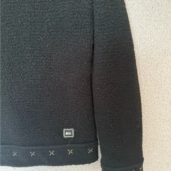 Rei Womens Size Small ful zip black‎ hooded jacket italian fabric - Image 5
