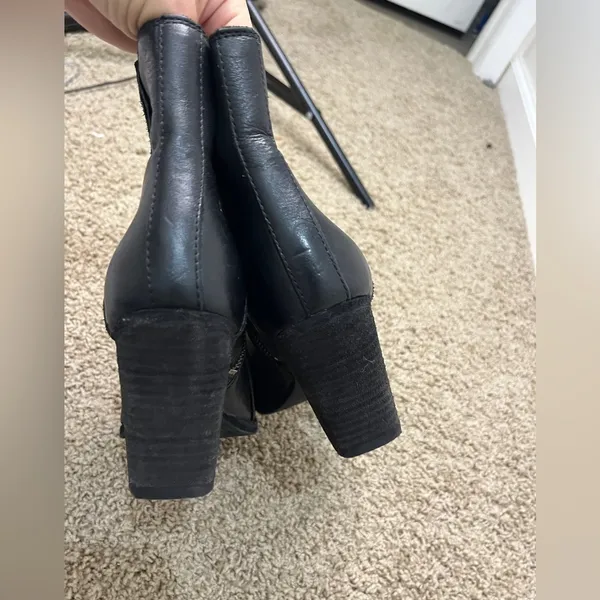 Frye Essa Seam Bootie Black Leather Western Almond Toe Ankle Zip Sz 6.5 - Image 14
