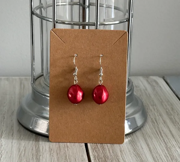 NWT Gorgeous Pearled Red Faux Fresh Water Pearl Bead Drop Earrings - Image 2