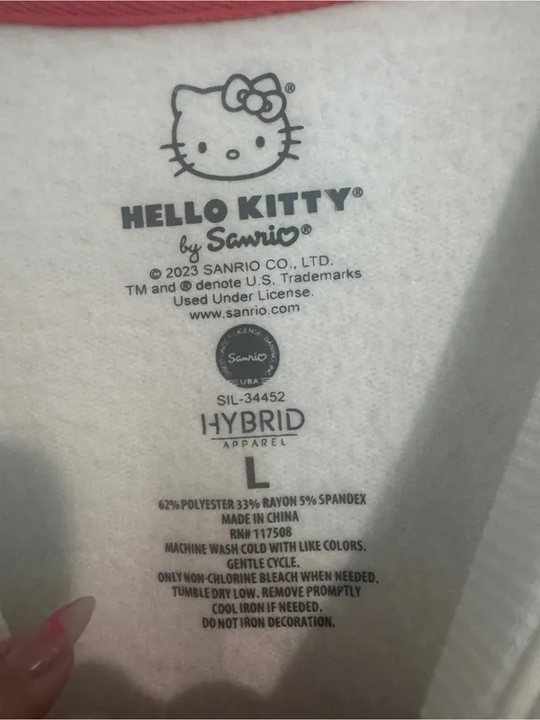 Hello Kitty White Crewneck Sweatshirt size Large - Image 4