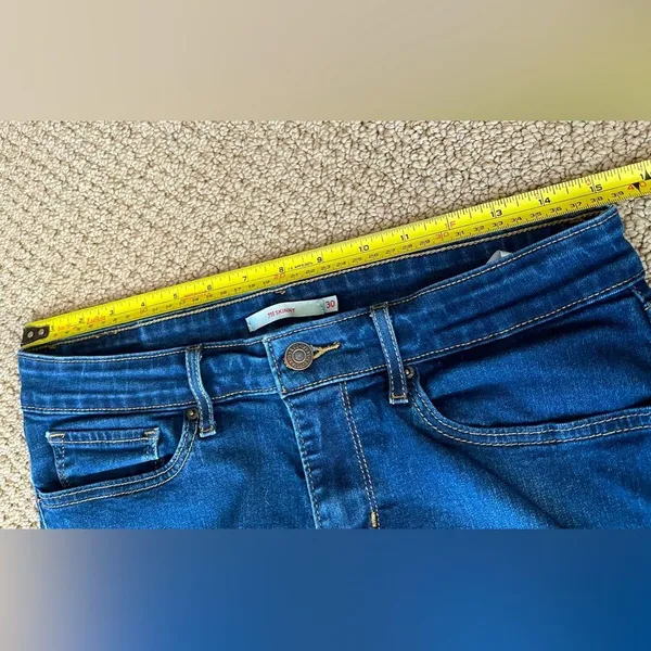 Levi's Women’s 711 Skinny Jeans - Image 4