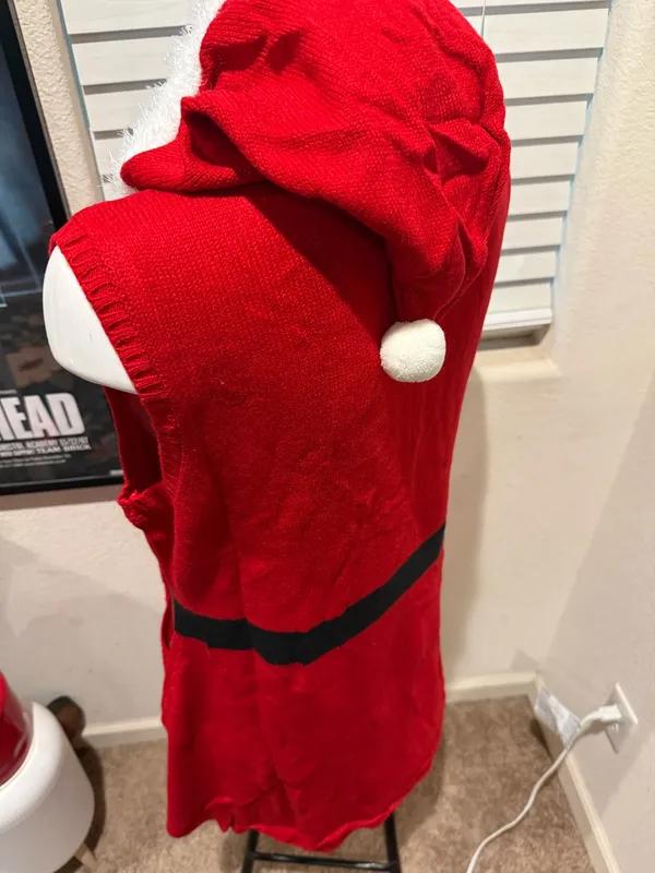 Born Famous Mrs Clause Dress Red Size XL - Image 4