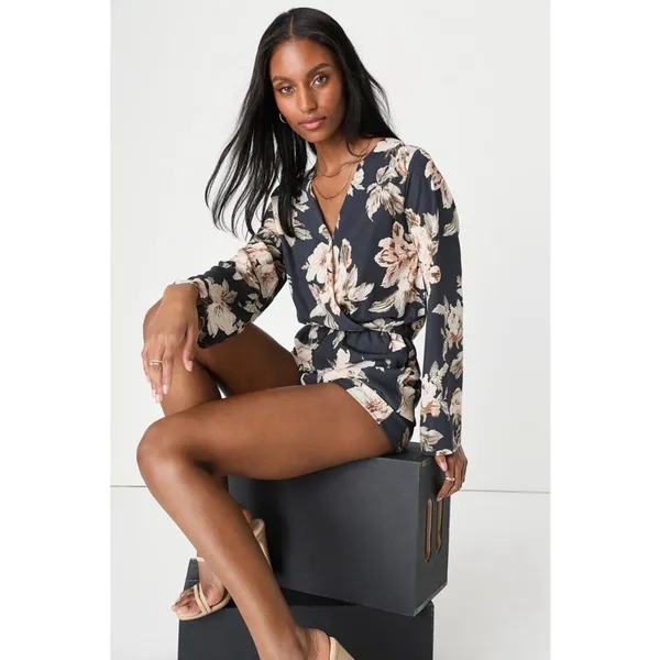 Prairie Daydream Washed Navy Blue‎ Floral Print Romper Size M - Image 3