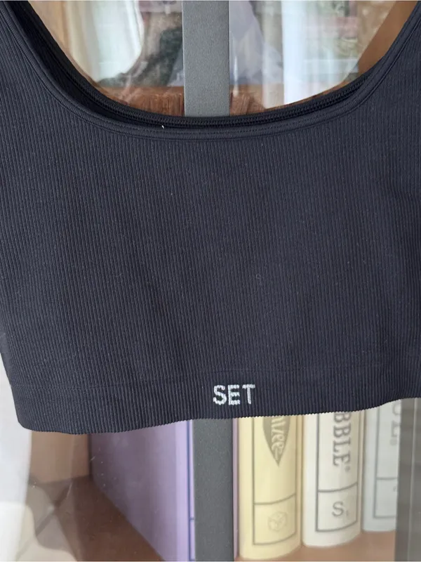 SET Active Sculptflex Box Cut Sports Bra ribbed onyx square neck workout - Image 4