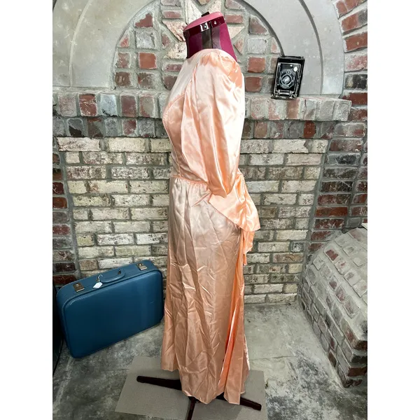 Formal dress puff sleeves big bow vintage 1980s peach - Image 3