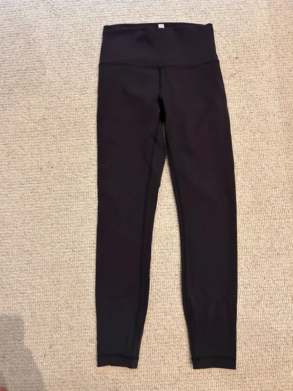Lululemon Black Wunder Under High-Rise inseam 27 inches size 6 - Image 2