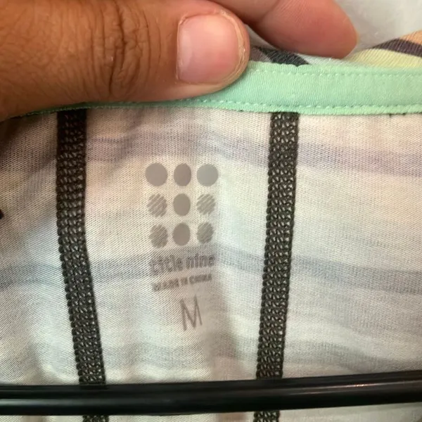 Title Nine Vibe Tank Top Hanalei Stripe Print Medium Active Gorpcore #800 - Image 2