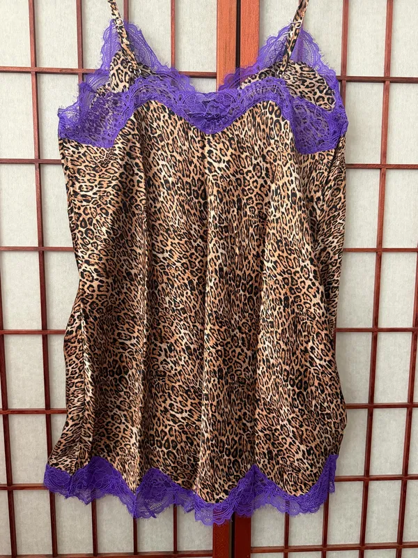 Victoria’s Secret silk slip dress/nightgown - Image 4