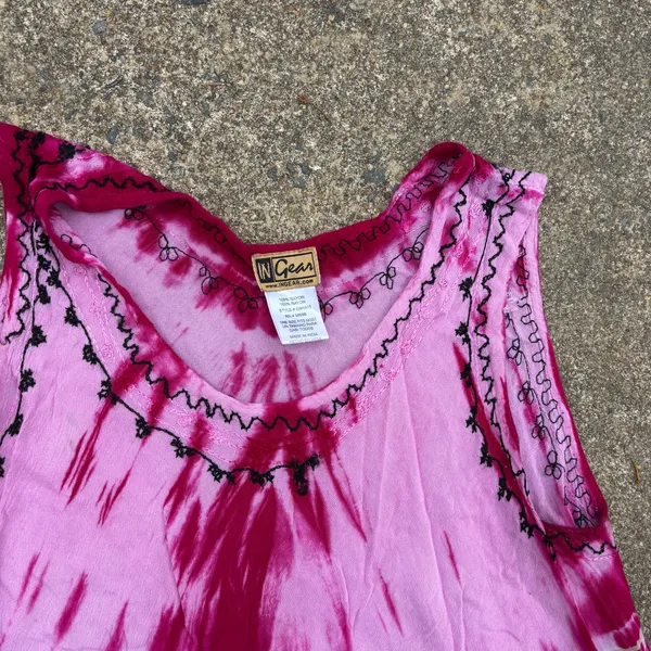 Pink INGear tie-dye sleeveless umbrella dress featuring black floral embroidery. - Image 3
