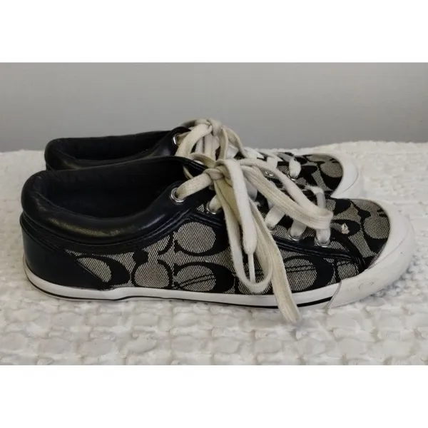 Coach New York Women's Black Lace Up Shoes/Sneakers Size 6B SKU 2340 - Image 4