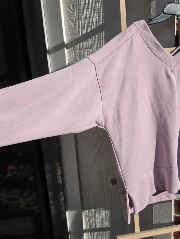 NEW Danskin Lilac Sweatshirt Large - Image 2