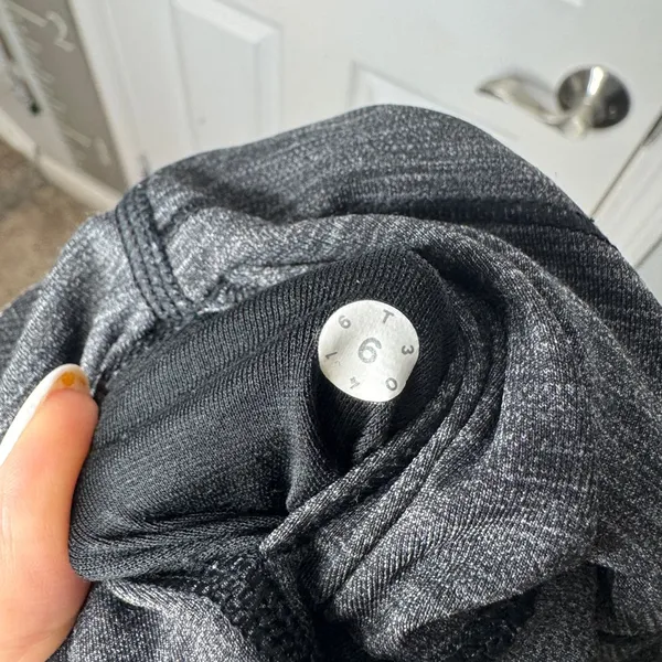 LULULEMON Wunder Under‎ Heathered Gray Full Length Leggings size 6 EUC - Image 5