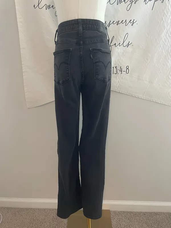 Levi’s 725 High-Rise Bootcut Women’s Jeans Size 28 - Image 5