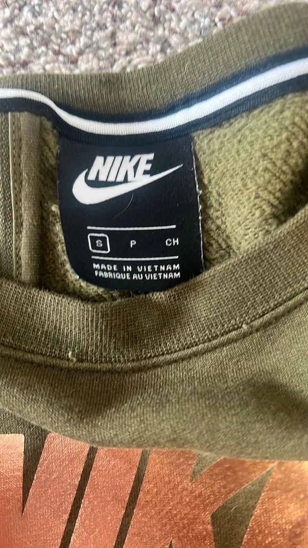 Nike Cropped Sweatshirt - Image 2