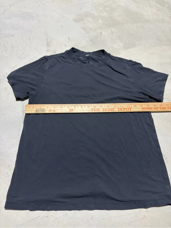 Lululemon Classic Crew Neck T-Shirt Black - Image 6