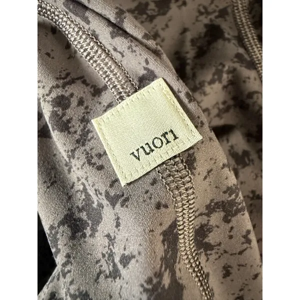 Vuori Womens High Rise Drawstring Performance Leggings Charcoal Splatter Camo‎ - Image 4