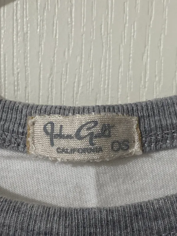 Brandy Melville Cropped T-Shirt - Image 2