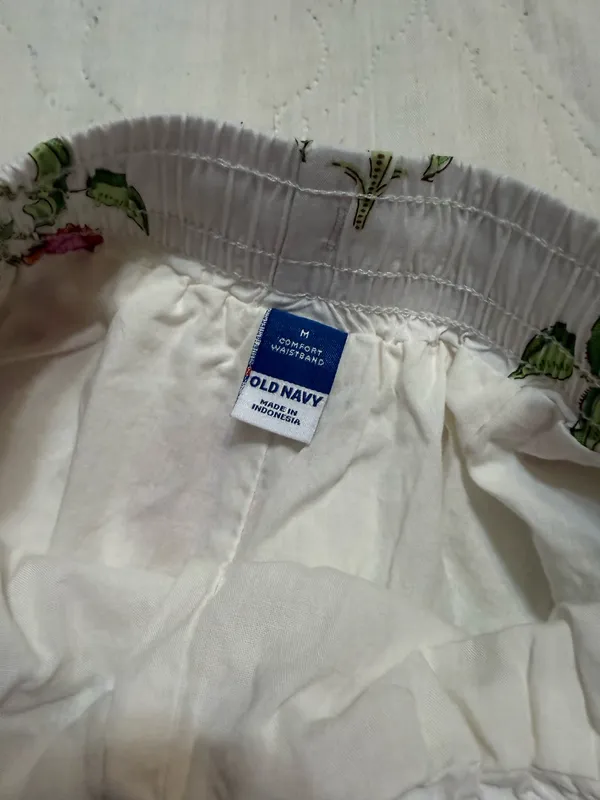 Old Navy Shorts - Image 3