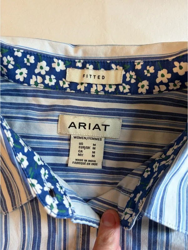 Ariat Women’s Kirby Stretch Striped Western Button Up Shirt - Image 2