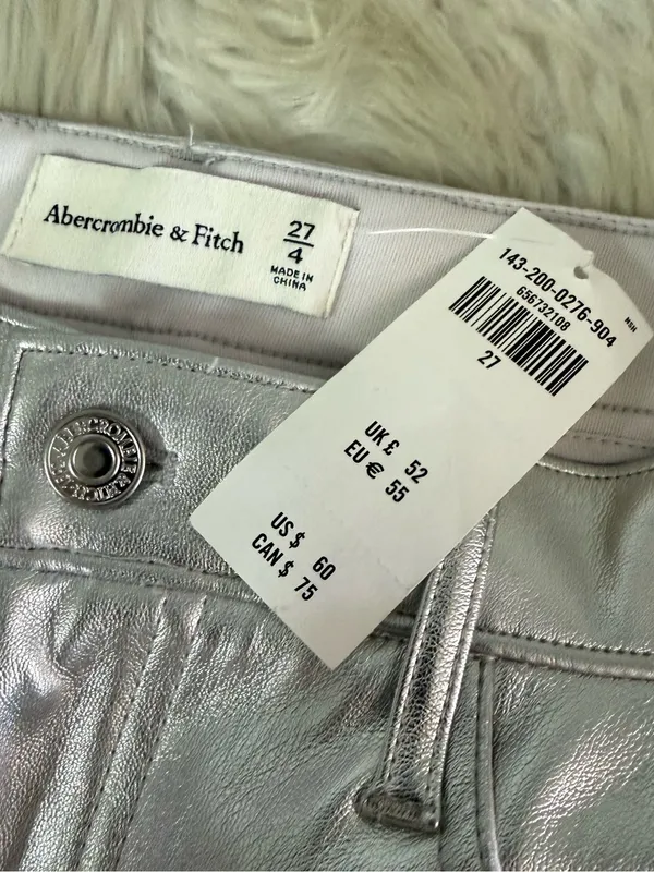 Abercrombie & Fitch Silver Metallic Mini Skirt Size 4 NWT - Image 6