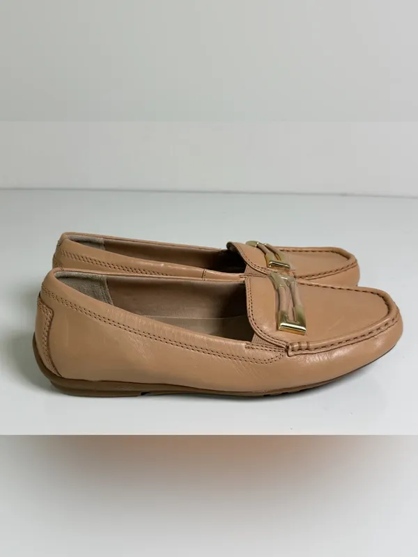 Rockport Women’s 7.5 M Total Motion Driver Tan Leather Preppy Loafers NWOT - Image 3