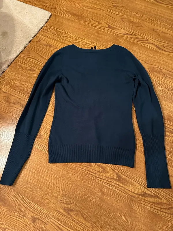 Takeout size large V neck navy sweater Blue - Image 5