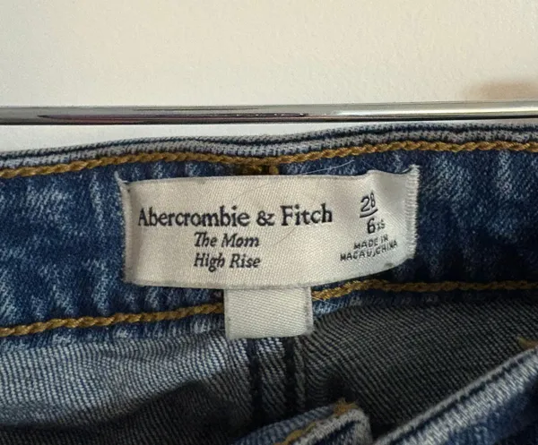 Mom Jeans - Image 3