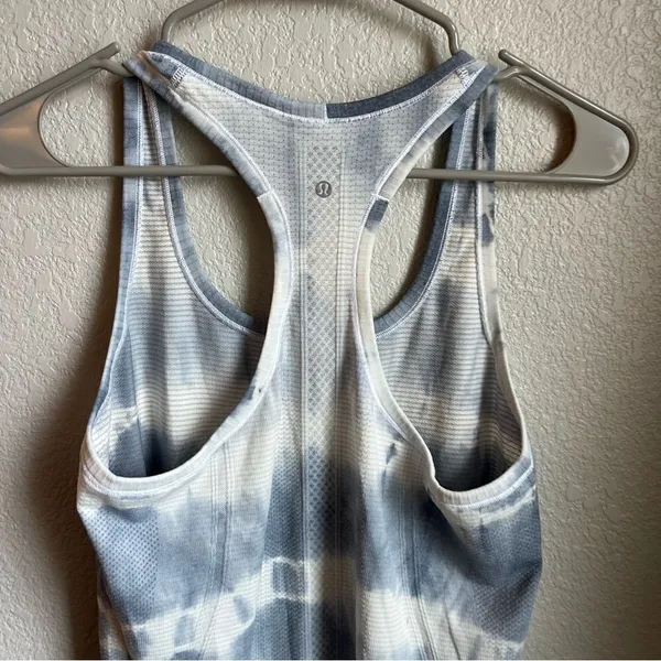 Lululemon Swiftly Tech Tank Blue Tie Dye - Image 8